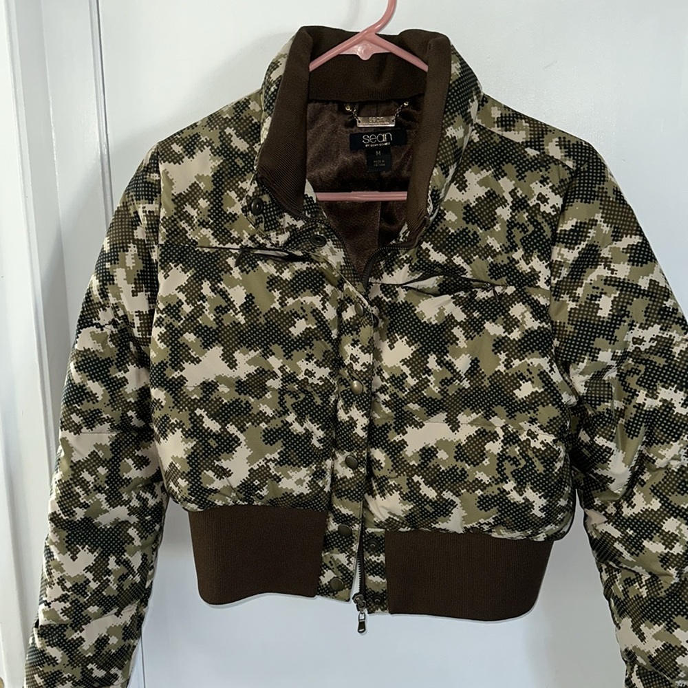 Sean John coat.Cropped flirty jacket